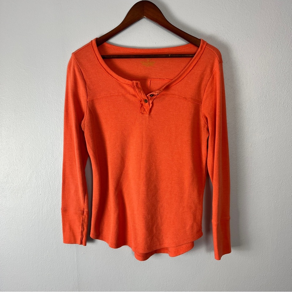 North crest classic waffle long sleeve shirt